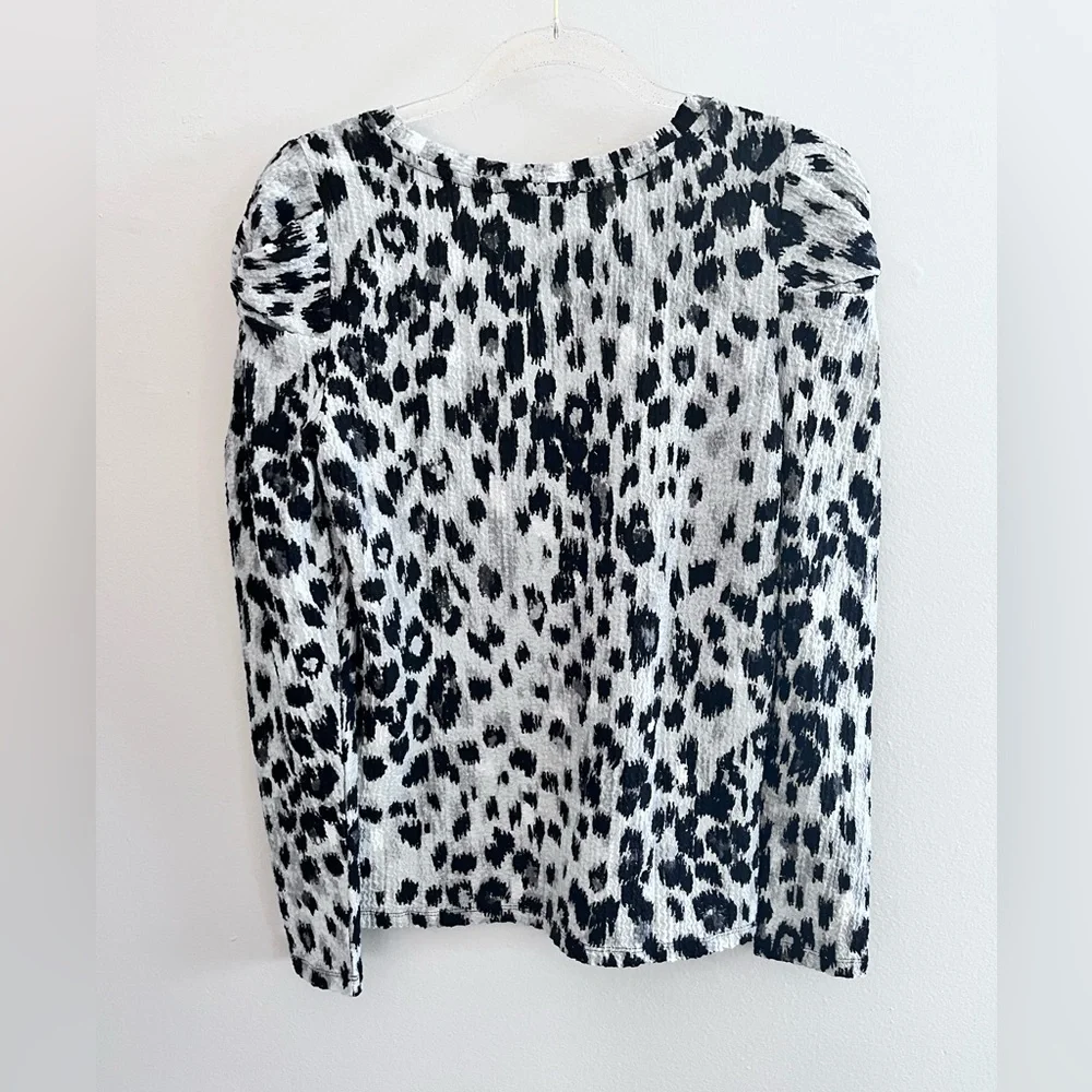 LOFT Animal Print Puff Sleeve Crinkled Crew Neck Top